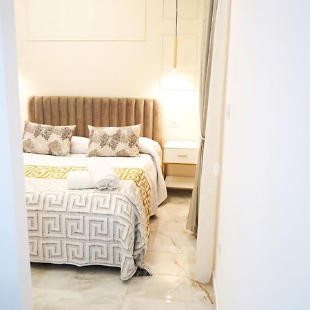 Lifestyle Naples B&B Bagian luar foto